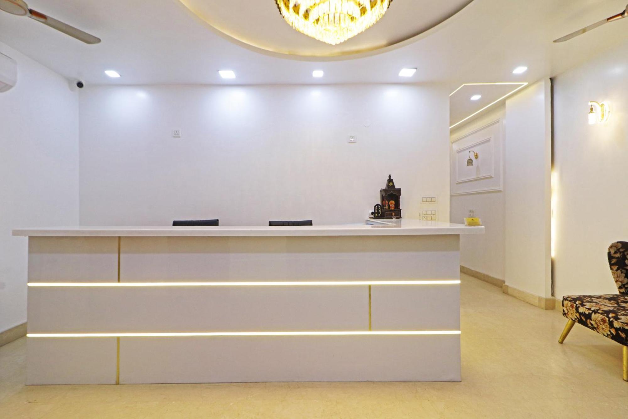 Hotel Samrat Residency 10 Mints Walking Distance Nizamuddin Railway Station New Delhi Exterior photo