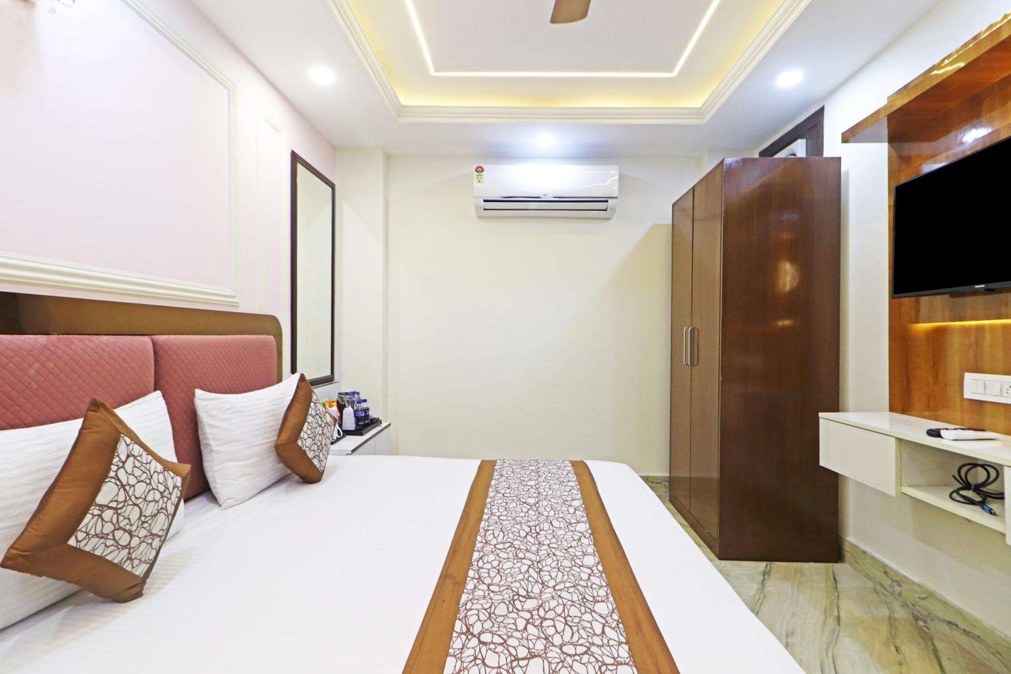 Hotel Samrat Residency 10 Mints Walking Distance Nizamuddin Railway Station New Delhi Exterior photo